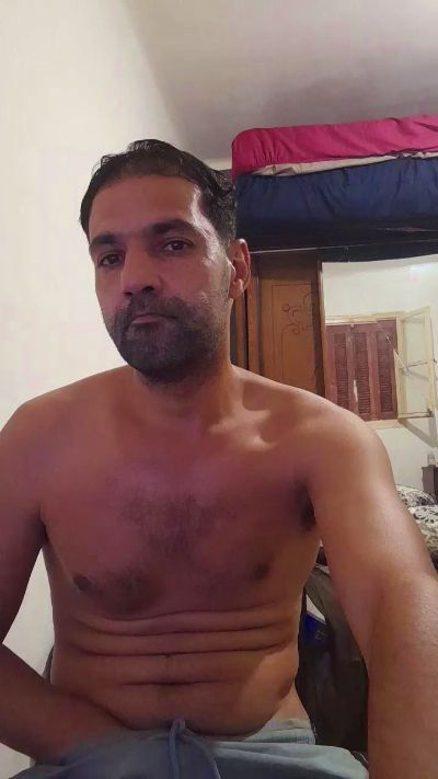 foyler85 live cam on Cam4