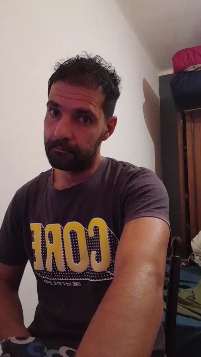 foyler85 live cam on Cam4