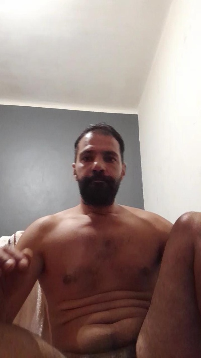 foyler85 live cam on Cam4
