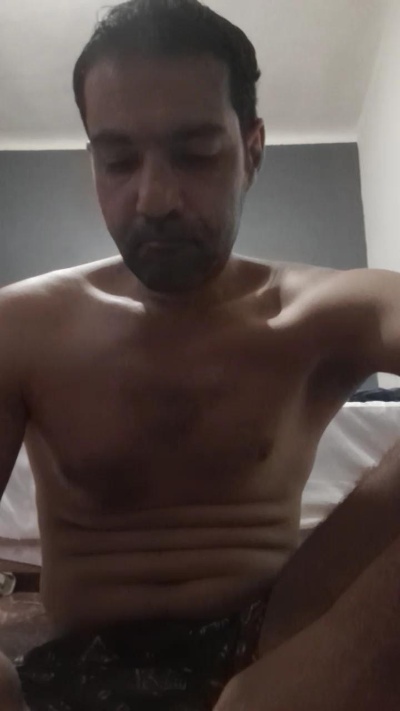 foyler85 live cam on Cam4
