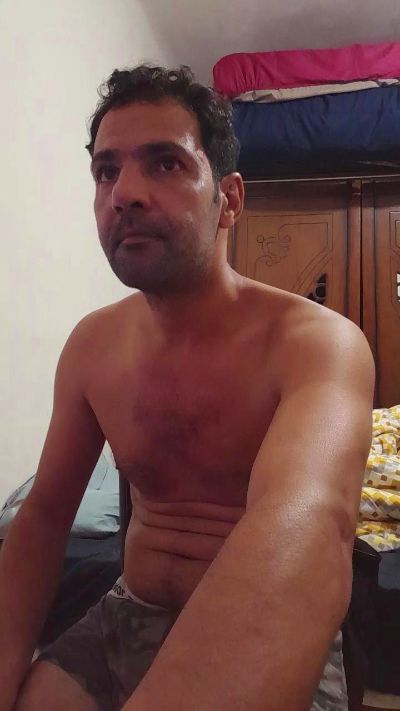 foyler85 live cam on Cam4