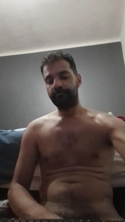 foyler85 live cam on Cam4