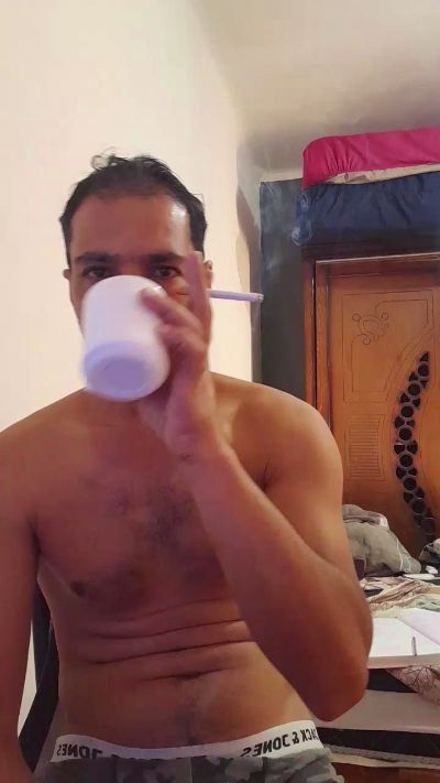 foyler85 live cam on Cam4
