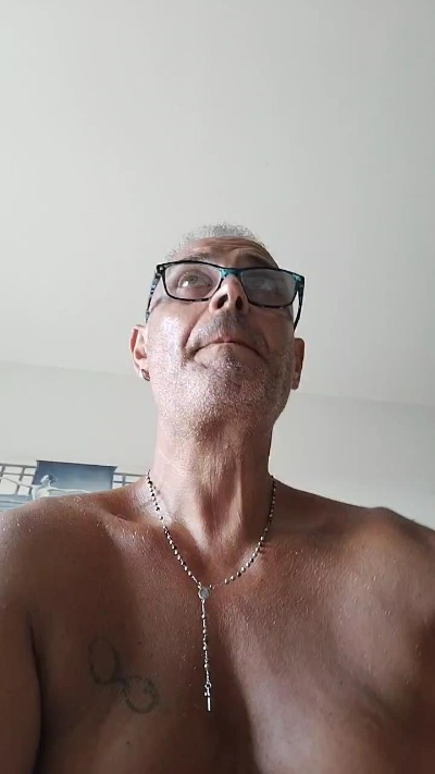 franco__747 live cam on Cam4
