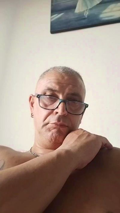 franco__747 live cam on Cam4