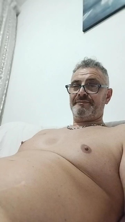 franco__747 live cam on Cam4