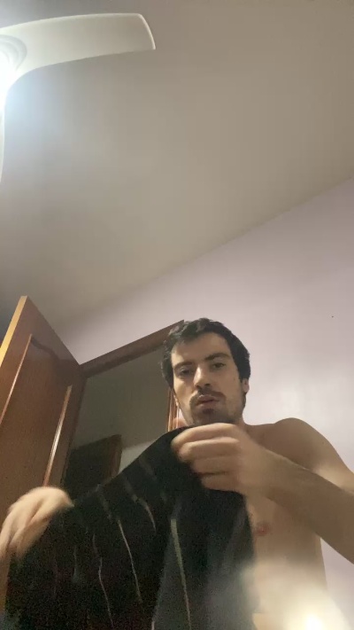 frantri00 live cam on Cam4