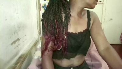 freakyme live cam on Cam4