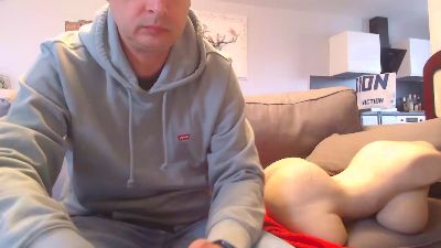 freddy022 live cam on Cam4