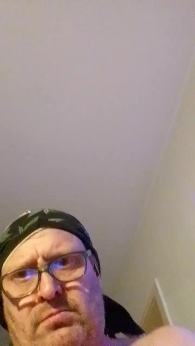freddy3000_fun live cam on Cam4