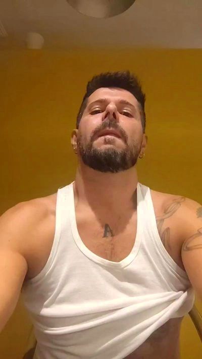 fredylover1 live cam on Cam4