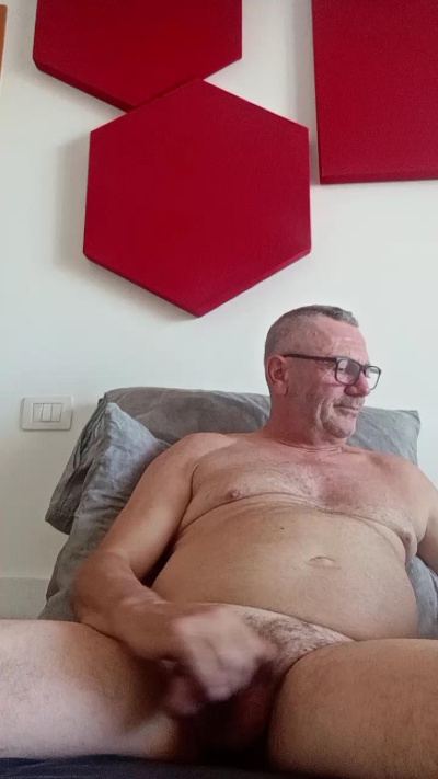 freelifeman live cam on Cam4
