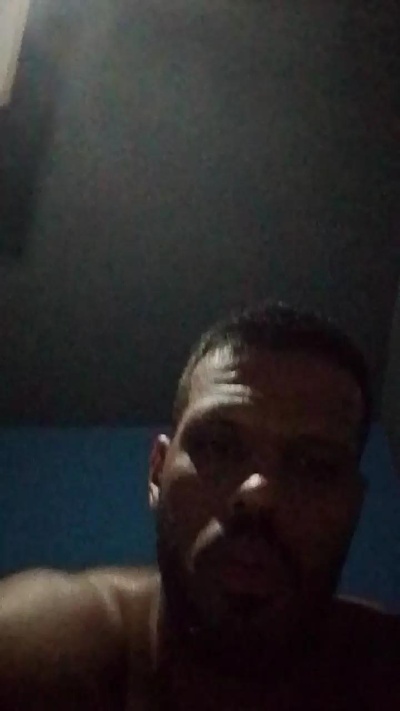 freitasgde live cam on Cam4