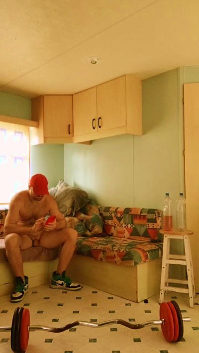 frenchyboyy44 live cam on Cam4
