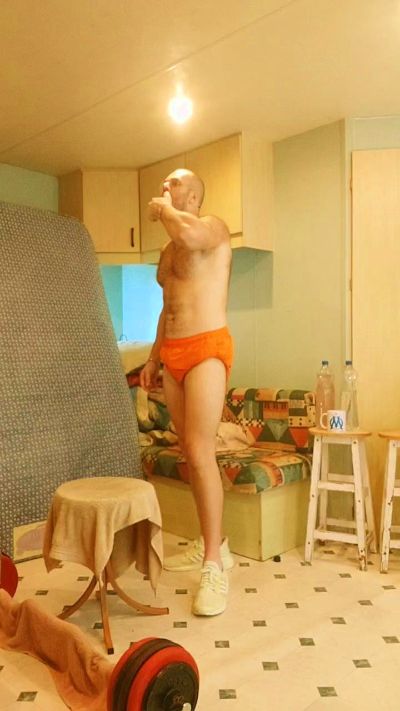 frenchyboyy44 live cam on Cam4