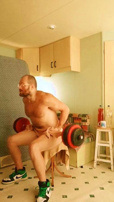 frenchyboyy44 live cam on Cam4