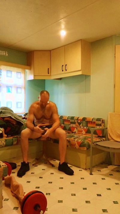 frenchyboyy44 live cam on Cam4