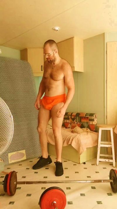 frenchyboyy44 live cam on Cam4