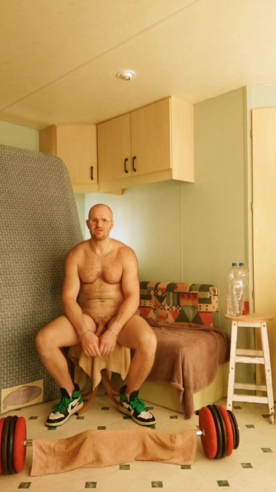 frenchyboyy44 live cam on Cam4