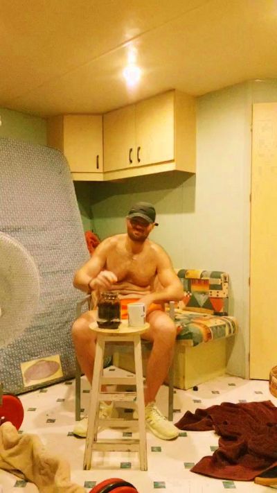 frenchyboyy44 live cam on Cam4