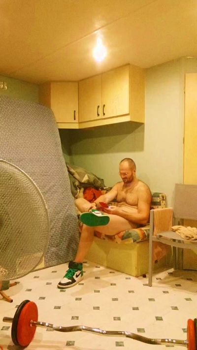 frenchyboyy44 live cam on Cam4