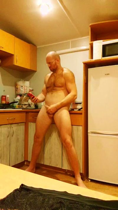 frenchyboyy44 live cam on Cam4