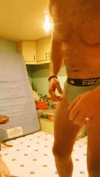 frenchyboyy44 live cam on Cam4