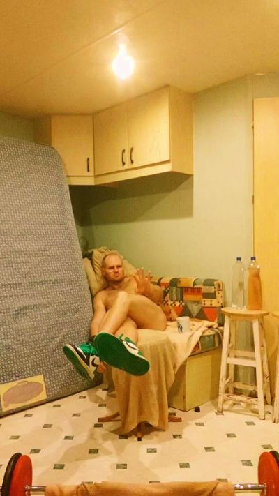 frenchyboyy44 live cam on Cam4