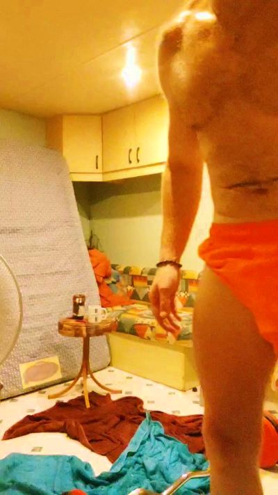 frenchyboyy44 live cam on Cam4