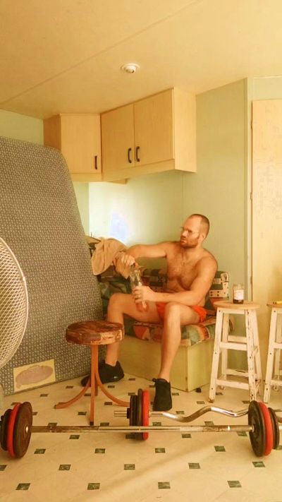 frenchyboyy44 live cam on Cam4