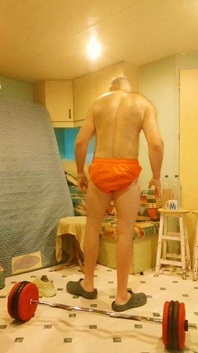 frenchyboyy44 live cam on Cam4