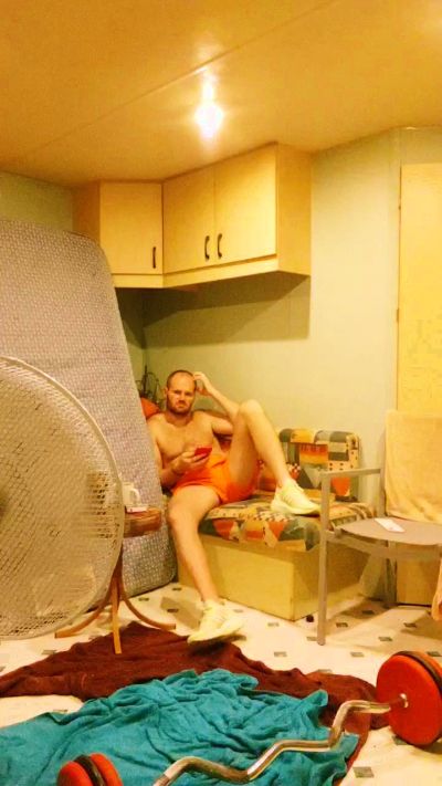 frenchyboyy44 live cam on Cam4