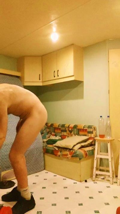 frenchyboyy44 live cam on Cam4