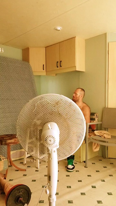 frenchyboyy44 live cam on Cam4