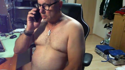 freundlich4 live cam on Cam4