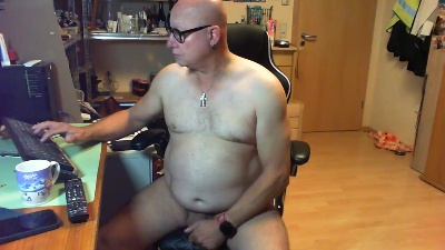 freundlich4 live cam on Cam4