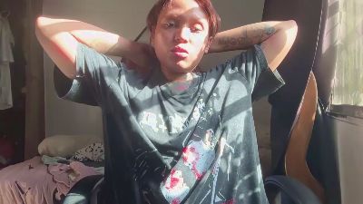 frierenhott live cam on Cam4