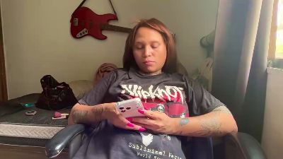 frierenhott live cam on Cam4