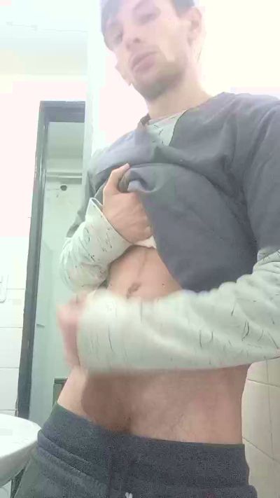 frostyhotxxx live cam on Cam4