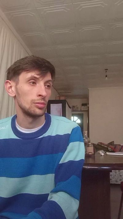 frostyhotxxx live cam on Cam4