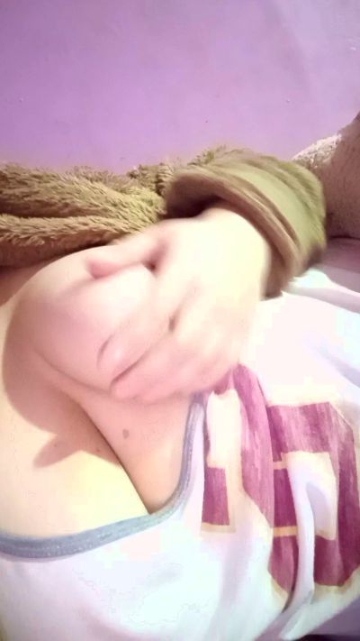 frutillita_ live cam on Cam4