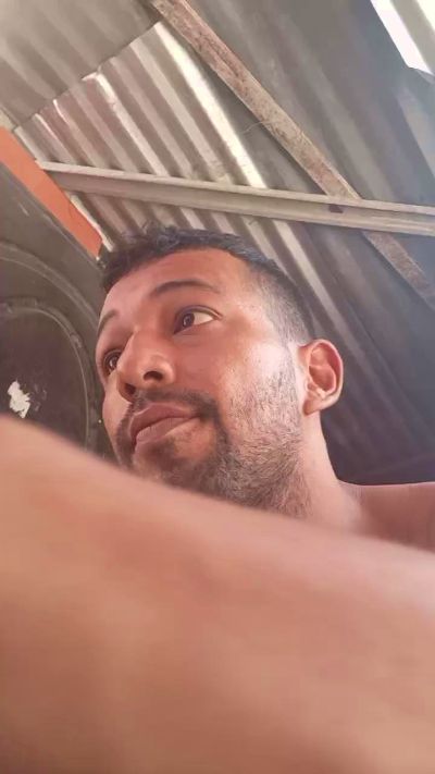 fuckboy_bbc live cam on Cam4