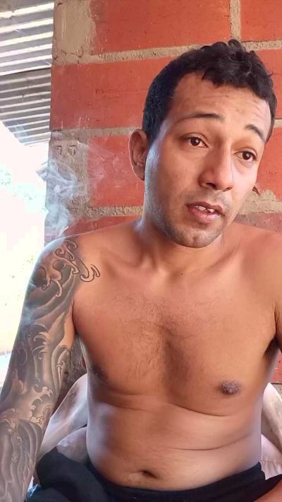 fuckboy_bbc live cam on Cam4