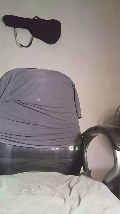 fuckboy_bbc live cam on Cam4