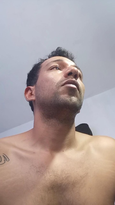 fuckboy_bbc live cam on Cam4