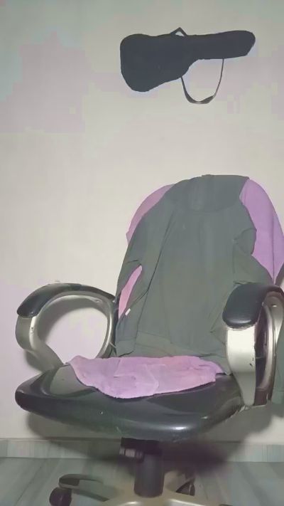 fuckboy_bbc live cam on Cam4