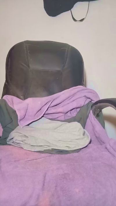 fuckboy_bbc live cam on Cam4