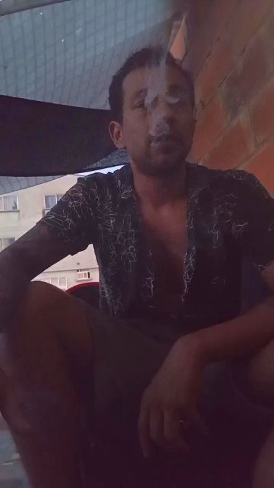 fuckboy_bbc live cam on Cam4