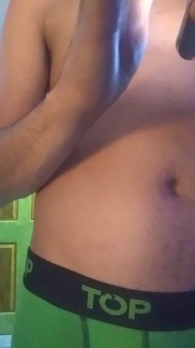 fuckiuu2 live cam on Cam4