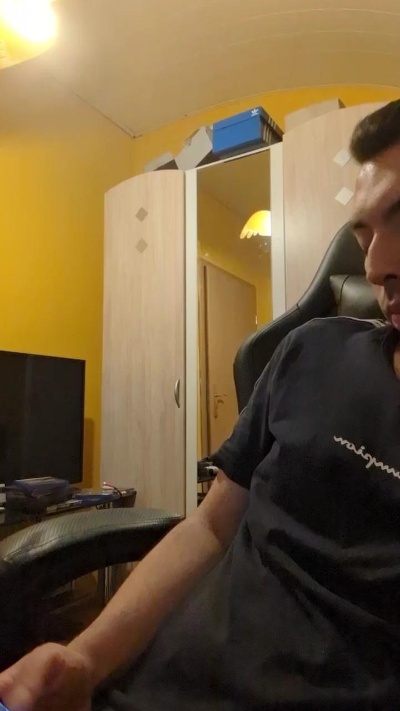 fullcum3 live cam on Cam4